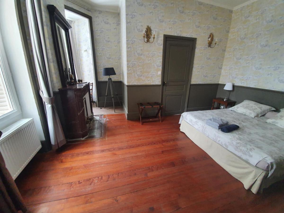Chateau De Bonnevaux Villeneuve-de-Marc Εξωτερικό φωτογραφία